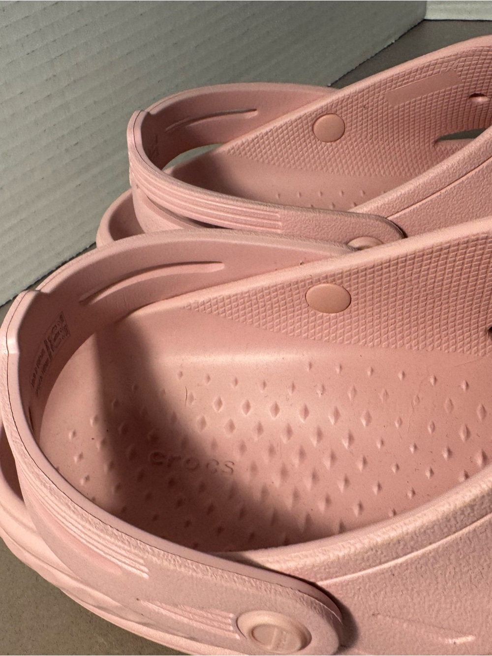 CROCS Grid Clog in Light Pink - Picture 4 of 9